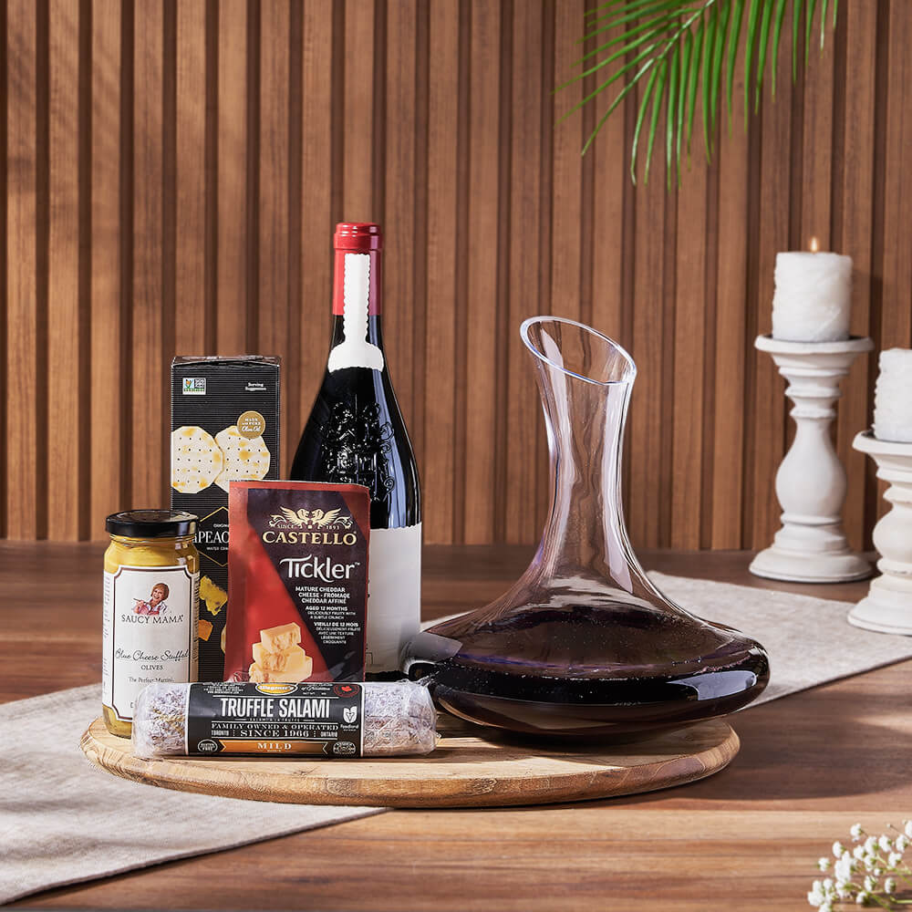 Premium Wine and Artisan Cheese Gift Set with Glass Decanter – how the gift is presented