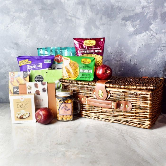 Diwali Family Sweets Gift Basket – how the gift is presented