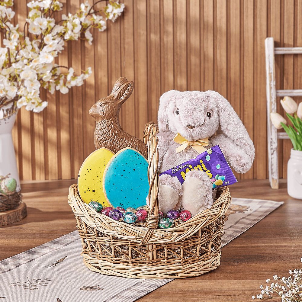 Easter Chocolate Egg and Plush Basket – how the gift is presented