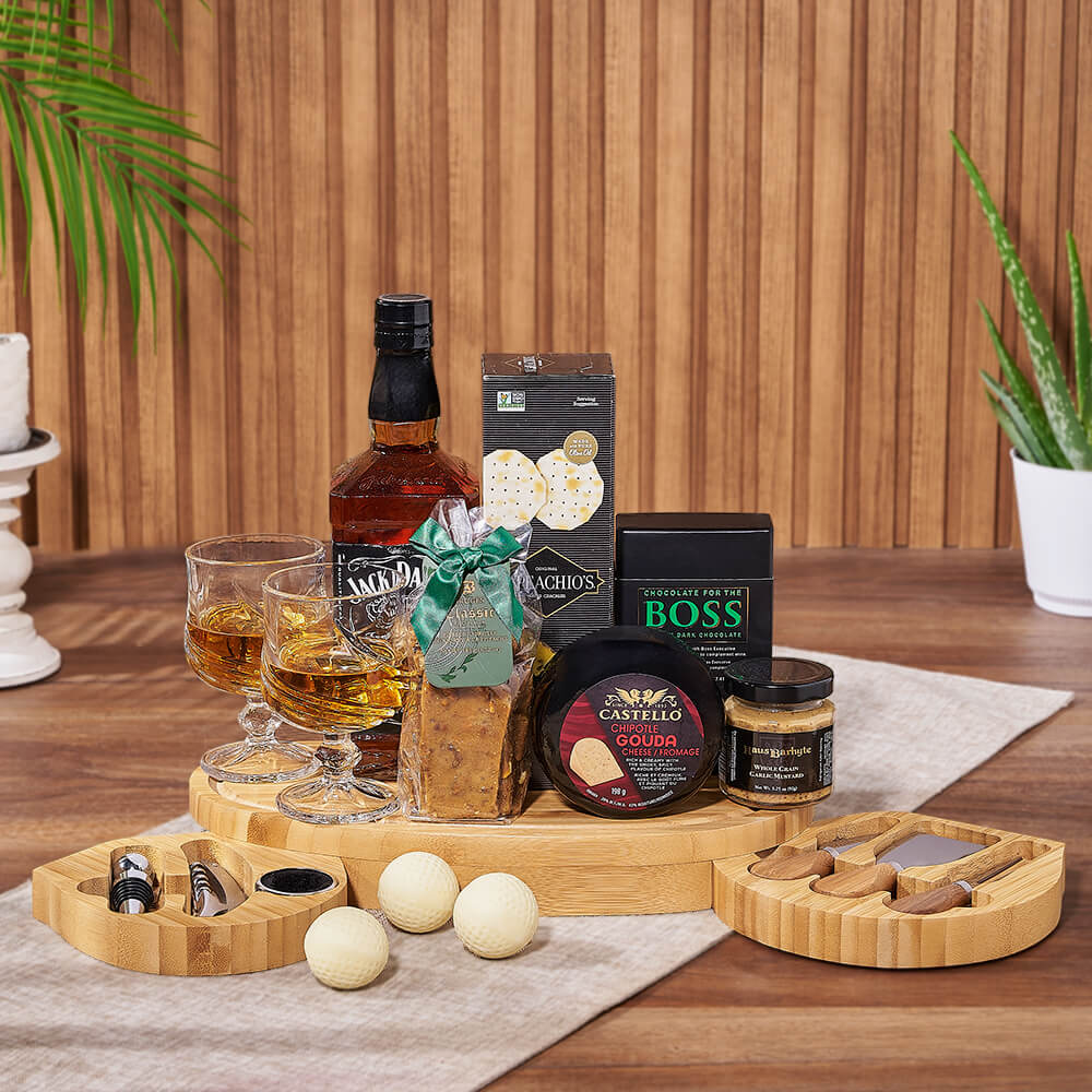 Whiskey Gift Basket with Golf-Themed Cheese Board and Artisan Treats – how the gift is presented