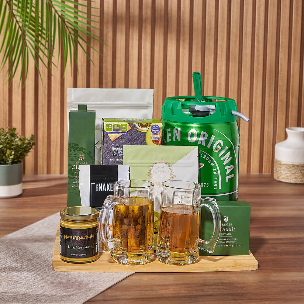 Deluxe Beer and Gourmet Snack Gift Basket with Glass Tankards – how the gift is presented