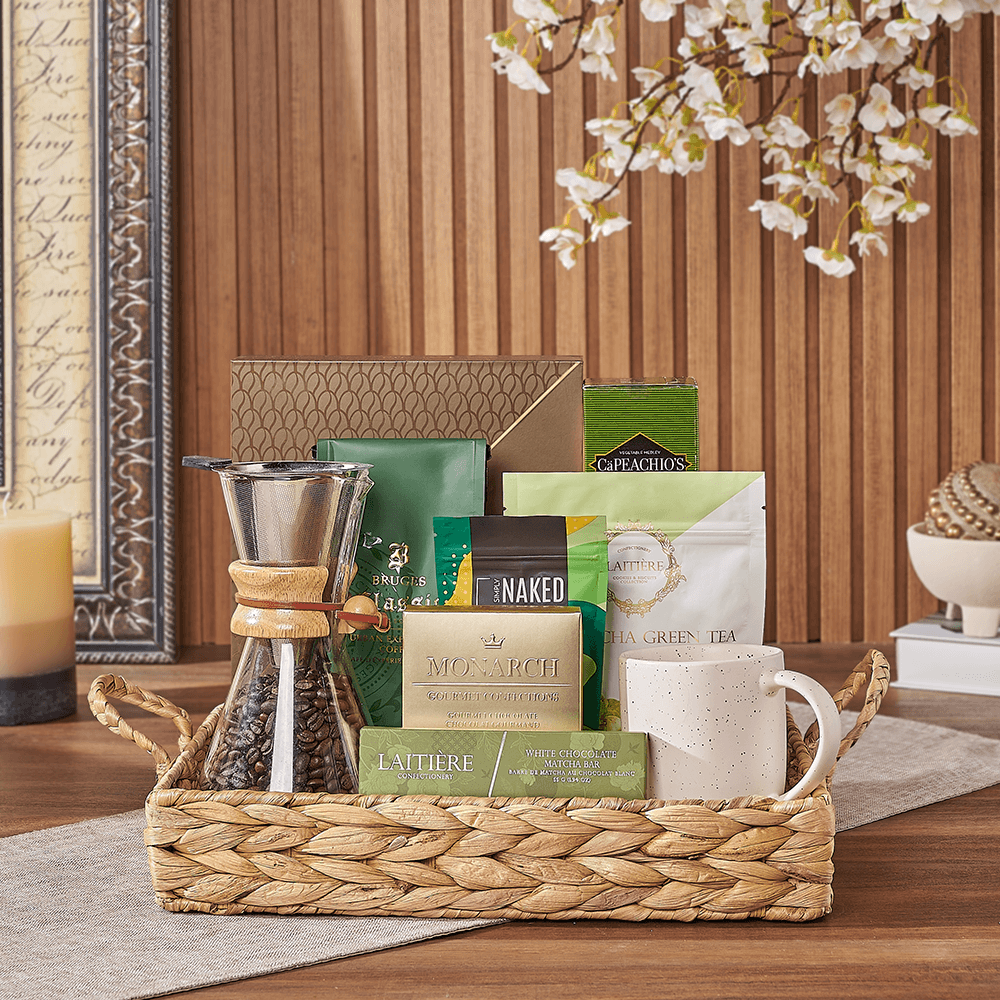 Halal Gourmet Coffee and Treats Gift Set in Large Woven Rectangular Tray – how the gift is presented