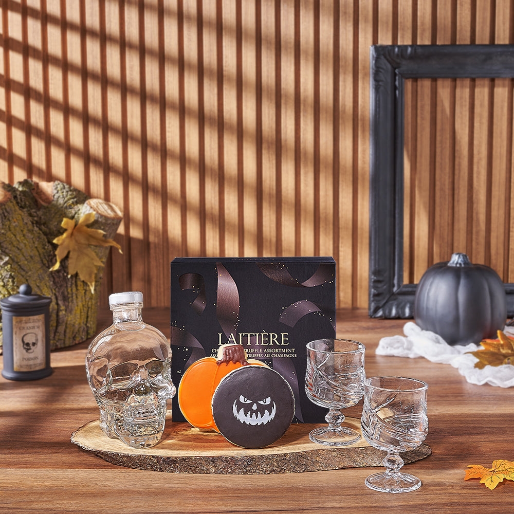 Halloween Vodka Collection with Glasses – how the gift is presented