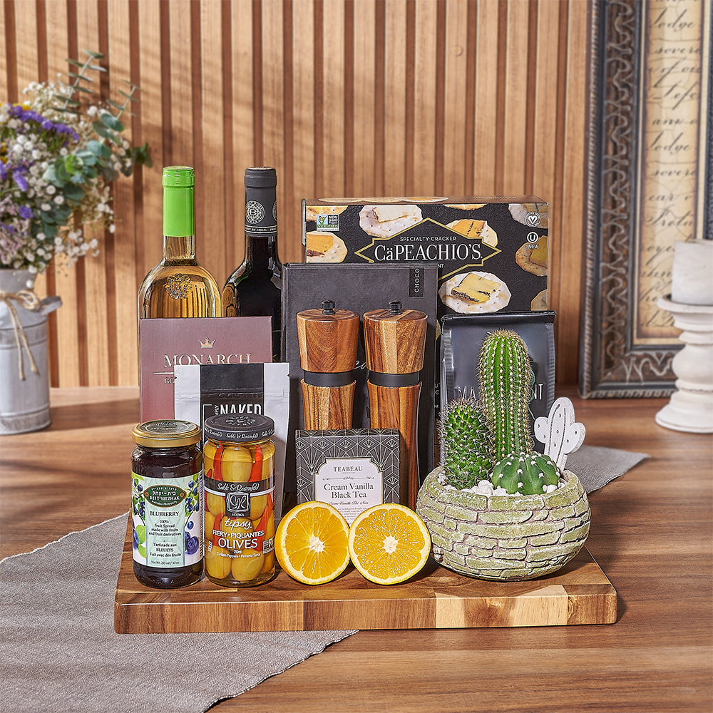 Elegant Kosher Wine and Gourmet Food Gift Basket – how the gift is presented