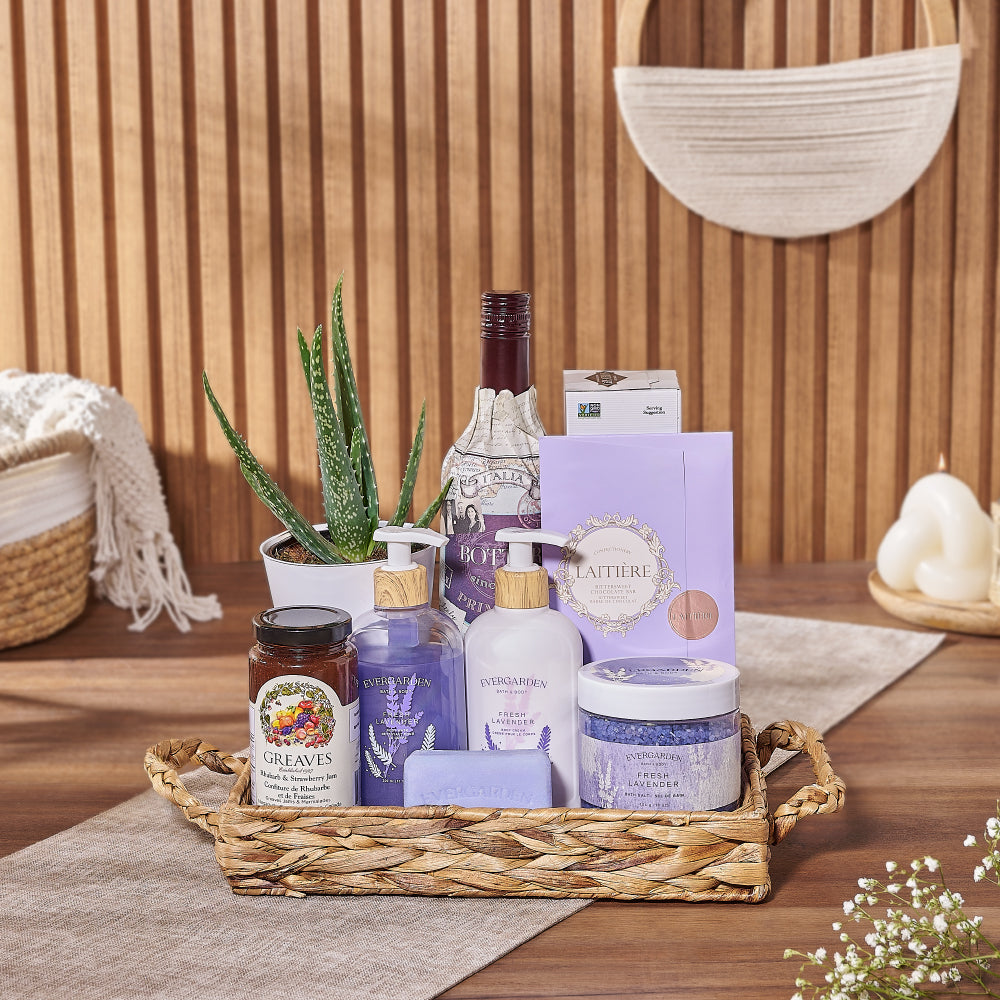 Lavender Scented Spa and Wine Gift Set in Woven Tray – how the gift is presented