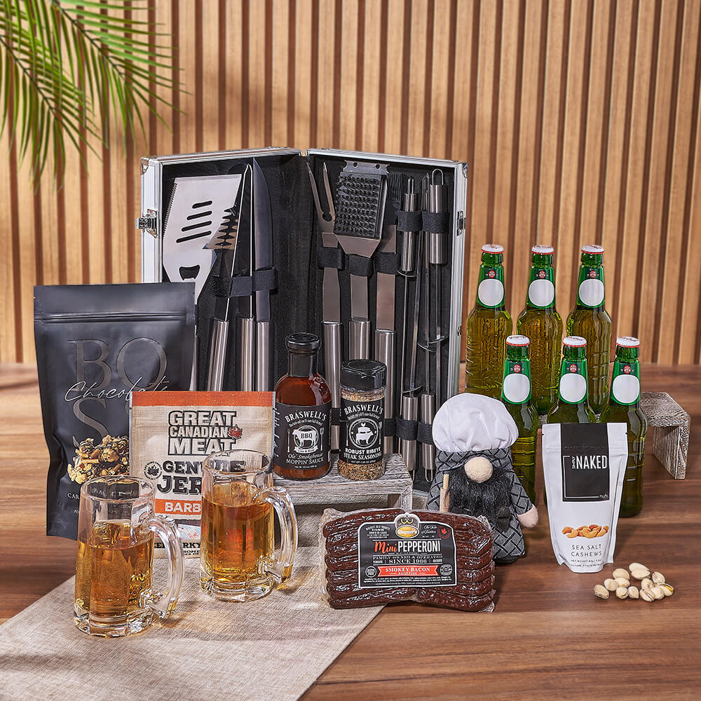 Gourmet BBQ and Beer Basket with Grill Tools – how the gift is presented