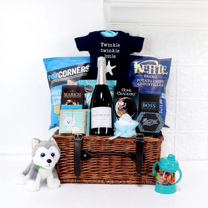 Newborn Celebration Champagne Picnic Basket with Gourmet Treats – how the gift is presented
