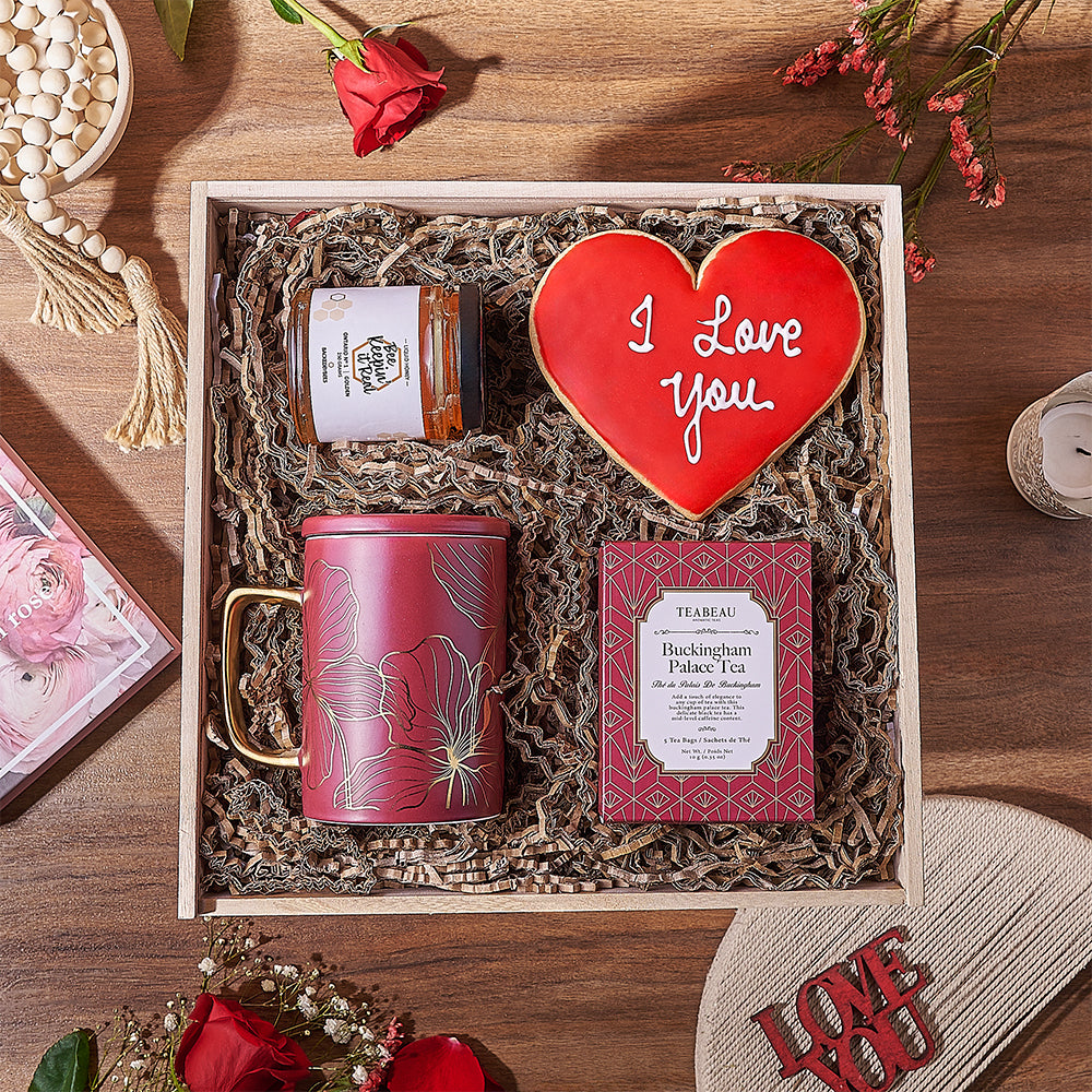 Valentine's Day Heart Cookie Basket – how the gift is presented