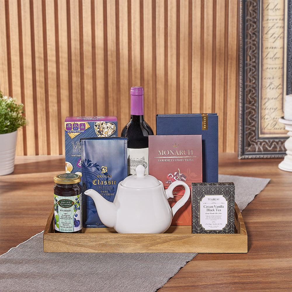 Kosher Wine and Gourmet Snack Gift Basket in Pine Wood Serving Tray – how the gift is presented