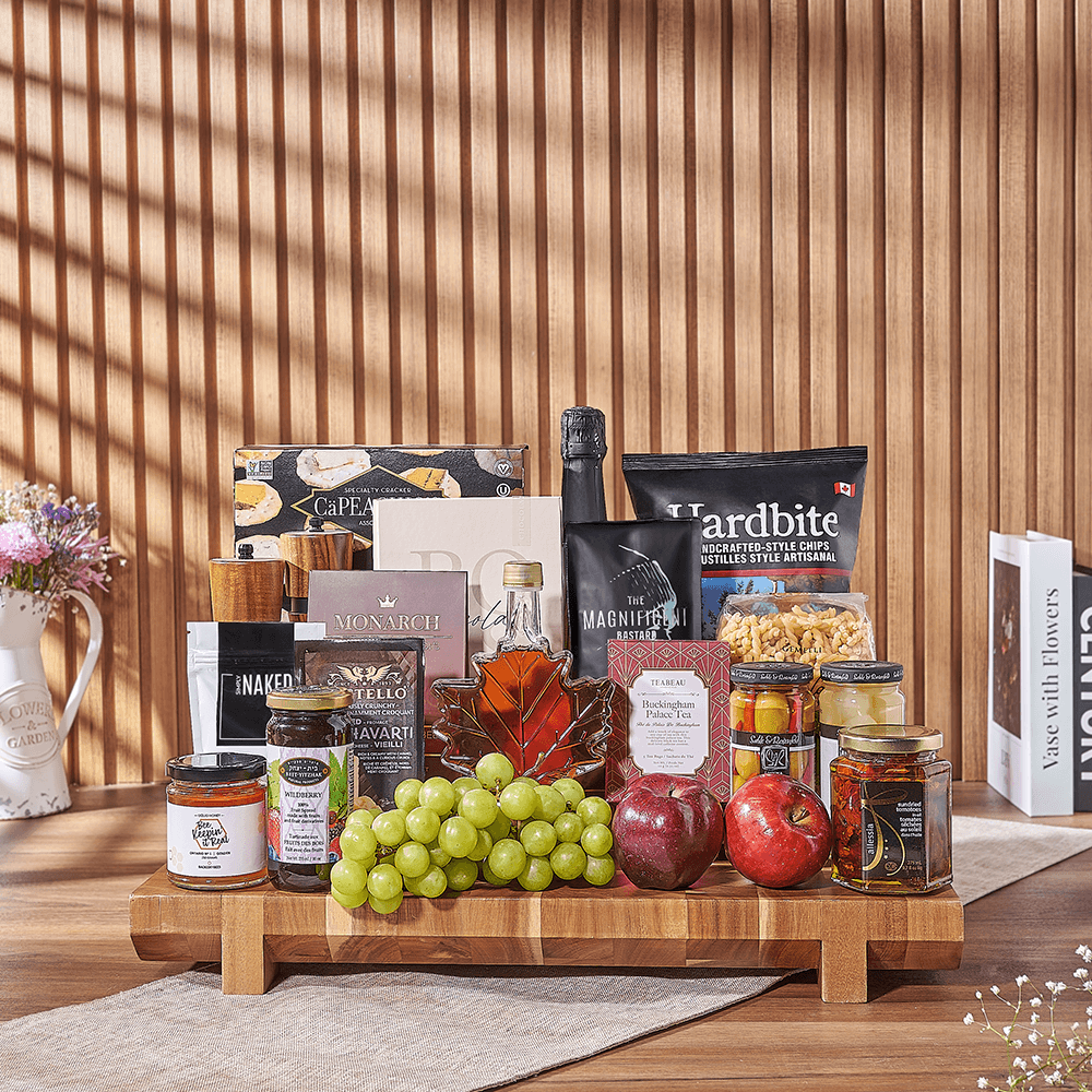 Kosher Sparkling Wine Gourmet Gift Basket with Fresh Fruit – gift basket with bottle of kosher sparkling wine, hardbite ketchup chips and capeachio's
