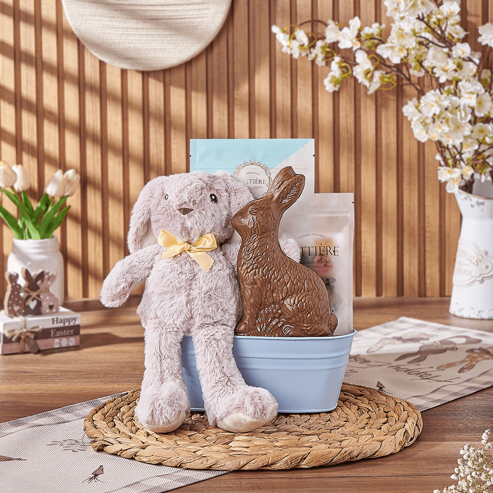 Blue Metal Easter Bunny Basket – how the gift is presented