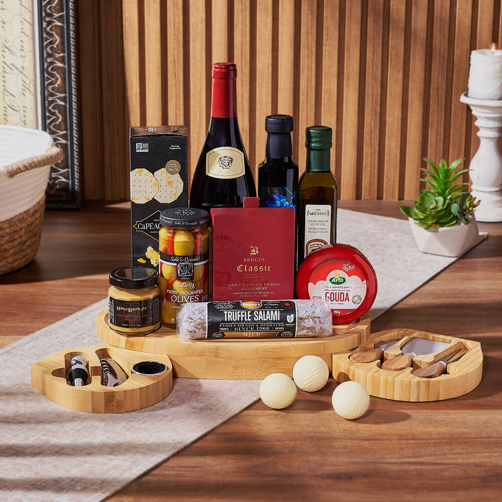 Golf-Themed Wine Gift Basket with Artisan Snacks and Cheese Board – how the gift is presented