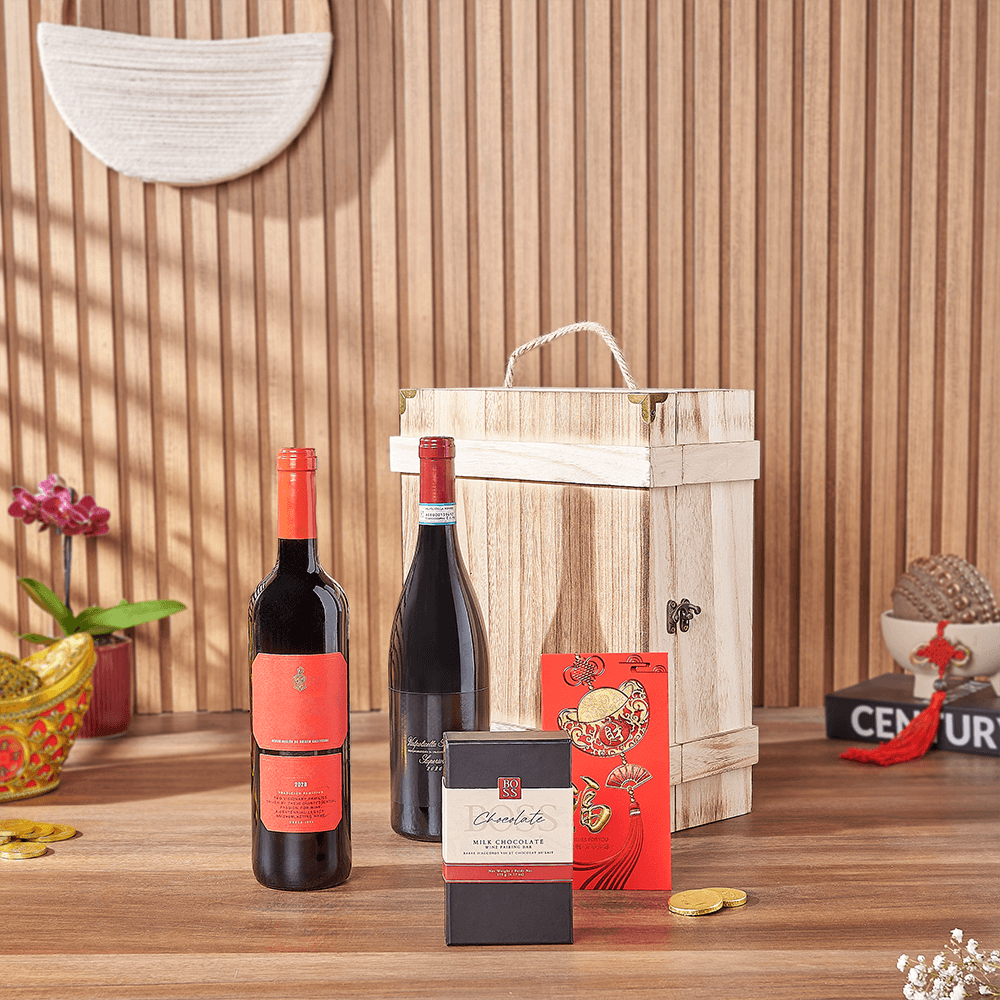 Premium Wooden Wine Box with Chocolate Brick and Coins – how the gift is presented