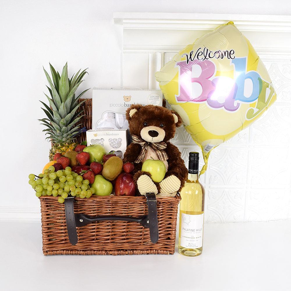 Fine Wine and Gourmet Fruit Basket in Wicker Hamper – how the gift is presented
