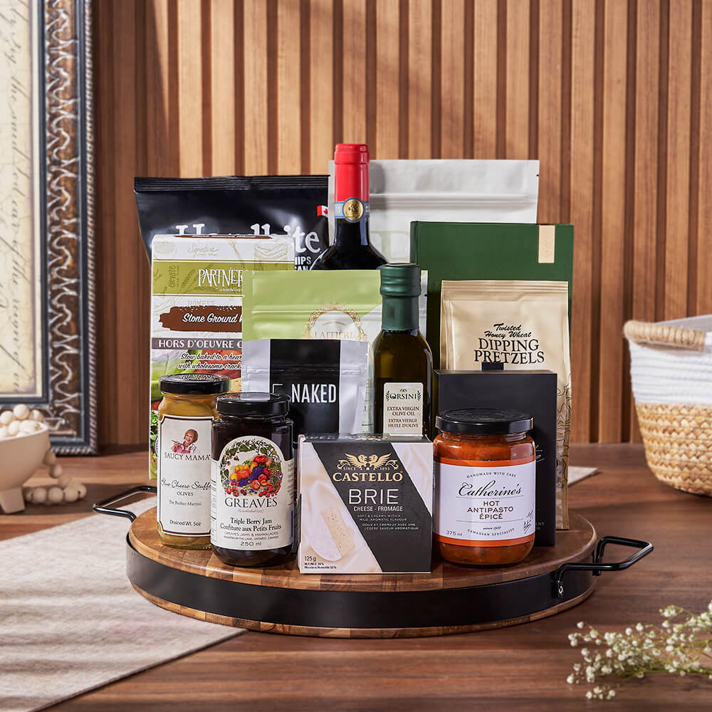 Gourmet Wine and Snack Gift Basket with Large Serving Board – how the gift is presented
