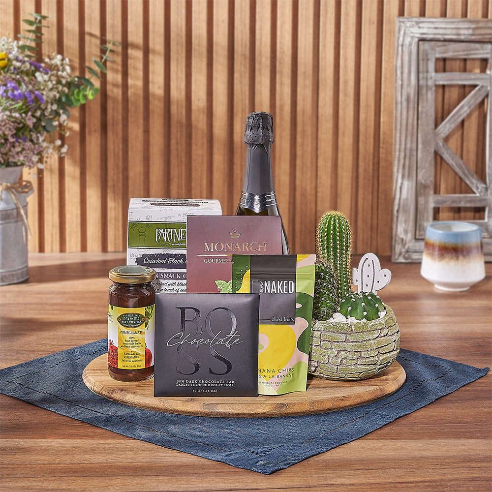 New Year Kosher Sparkling Wine and Triple Cactus Planter Gift Basket – how the gift is presented