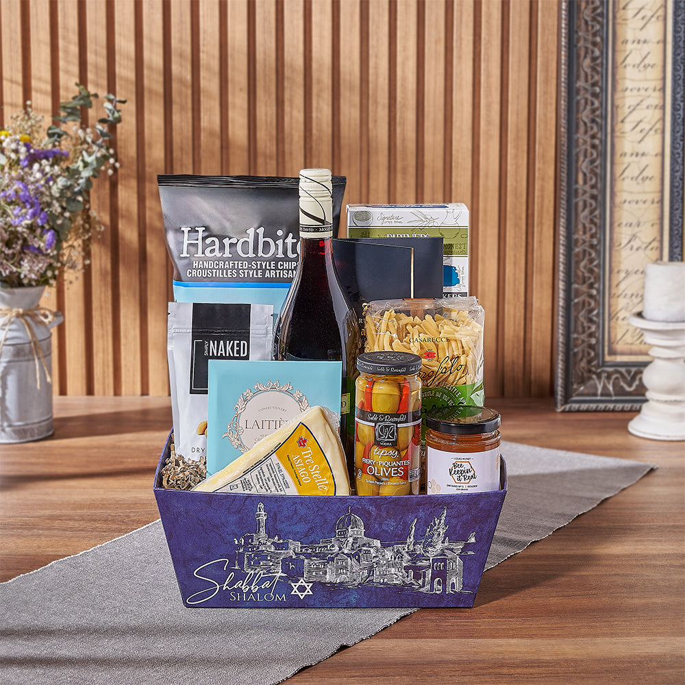 Deluxe Wine Gift Basket with Kosher Wine and Artisan Snacks – how the gift is presented