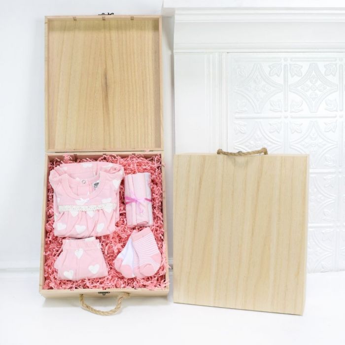 Soft Pink Baby Gift Crate Collection – how the gift is presented