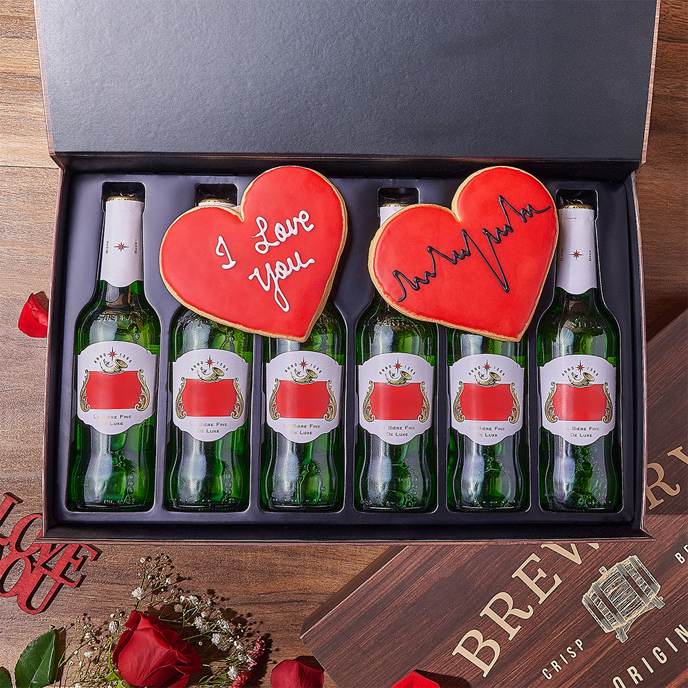 Brewery Wooden Box with 6 Beers and Valentine’s Heart Cookies – how the gift is presented
