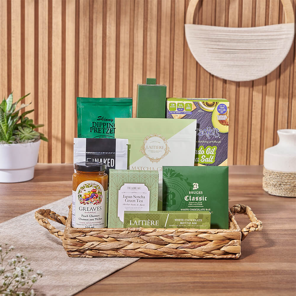 Party-Sized Gourmet Snack Set with Woven Serving Tray Gift – how the gift is presented