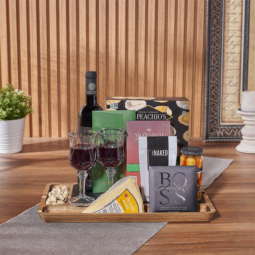 Kosher Wine Gift Basket Featuring Assorted Crackers and Fine Chocolates – how the gift is presented